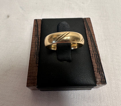 9ct Yellow Gold Mens Band Ring - Size V