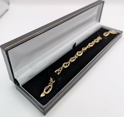 585 HALLMARKED, YELLOW GOLD, Infinity Link Bracelet, 7