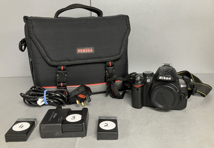 Nikon D3000 10.2-megapixel DX-format Digital SLR Camera ** Body Only **