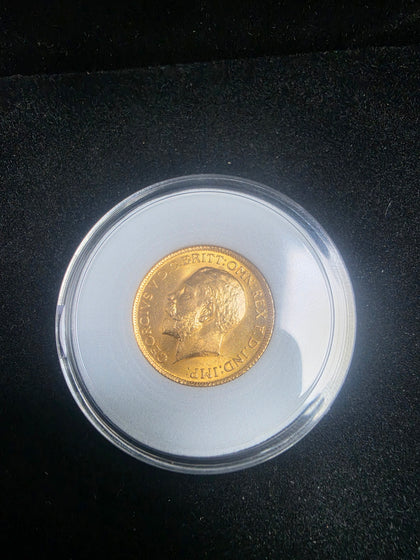 22ct Gold Sovereign 1915 8G