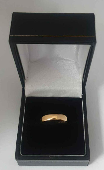 22CT wedding band ring, 3 Grams, size L..