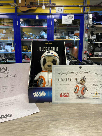 Oleg As BB-8 In Box With Papers - Meerkat Movies