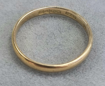 18ct Yellow Gold Band / Ring - Size M