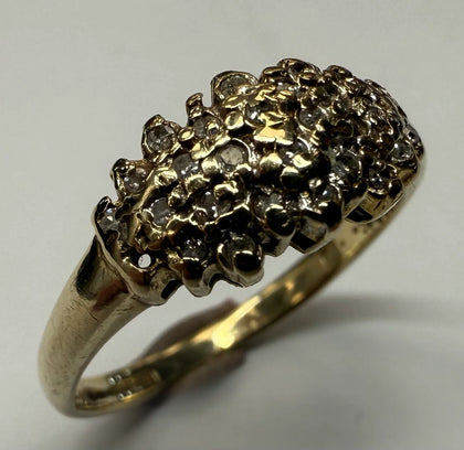 9CT YELLOW GOLD CLUSTER RING SIZE K 1/2