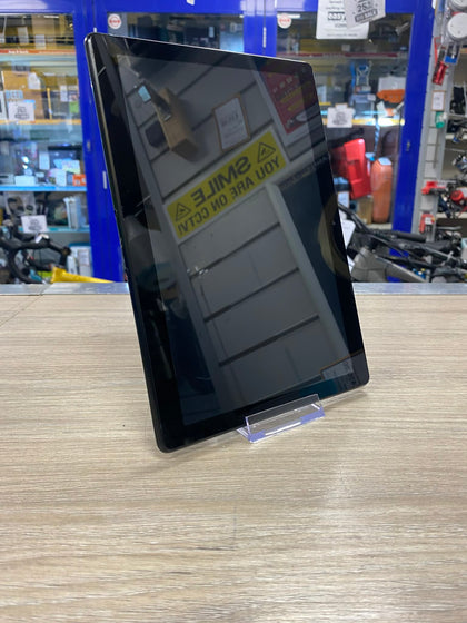 * Lenovo Tab M10 (TB-X505F) 10