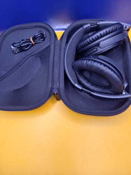 Bose QuietComfort 35 Wireless Headphones