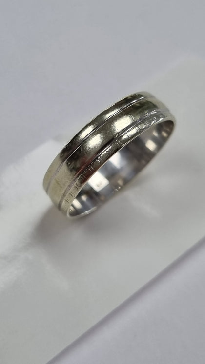 9CT WHITE GOLD RING SIZE O LEYLAND