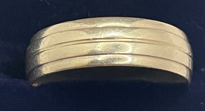 9ct AP.4.4G WEDDING BAND