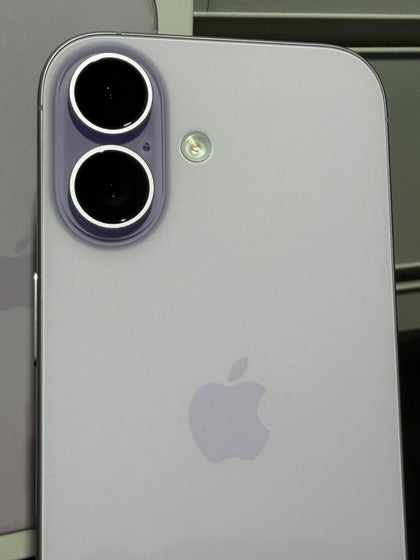 ** LIKE NEW ** Apple iPhone 17 (A3520) 256GB Lavender, Unlocked