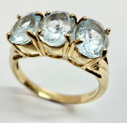 9ct yellow gold trilogy ring size N