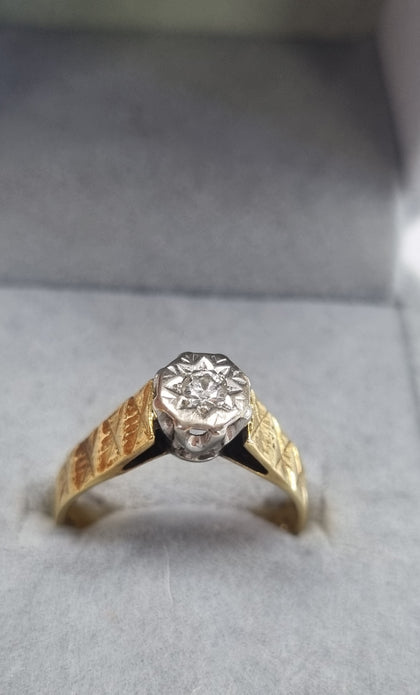 18ct Yellow Gold Diamond Ring Size Q