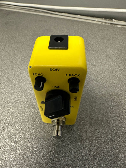 Donner Yellow Fall Analogue Delay Pedal