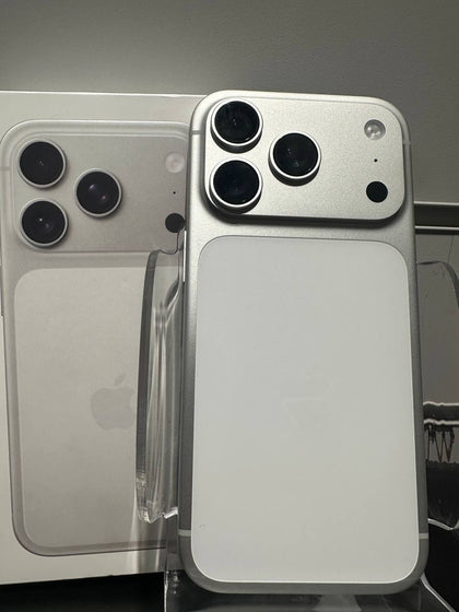 Apple iPhone 17 Pro (A3523) 512GB Silver, Unlocked A