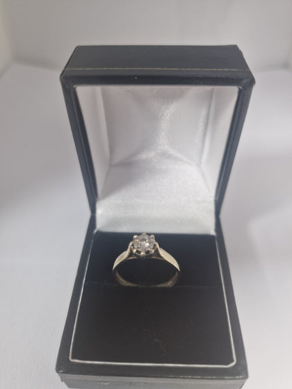 Gold Ring 9CT 375 2.4G Size M.