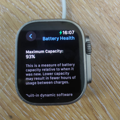 Apple Watch Ultra 49mm GPS + Cellular A2684