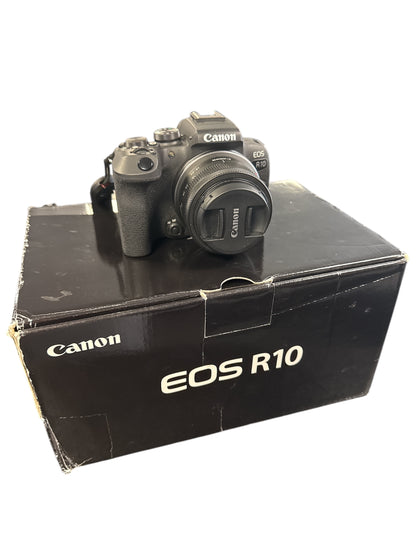 Canon EOS R10 Mirrorless Camera + RF-S 18-45 mm F4.5-6.3 is STM Lens + Adapter EF-EOS R (Hybrid Camera, DSLR Upgrade, 15 B/s, 4K Videos, Dual Pixel