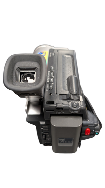 Medion MD 80324 Hi-8 Camcorder *Unboxed*