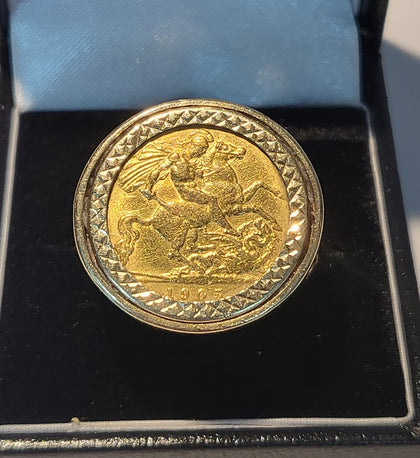 22ct 1905 Half sovereign With 9ct Mount - 9.74G total- Size S