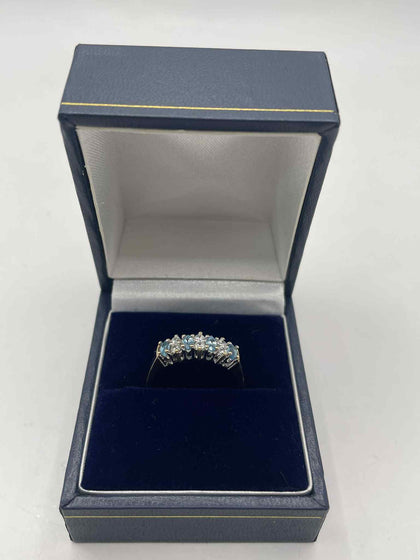 9ct Gold Ring With Clear and Blue Stones - O