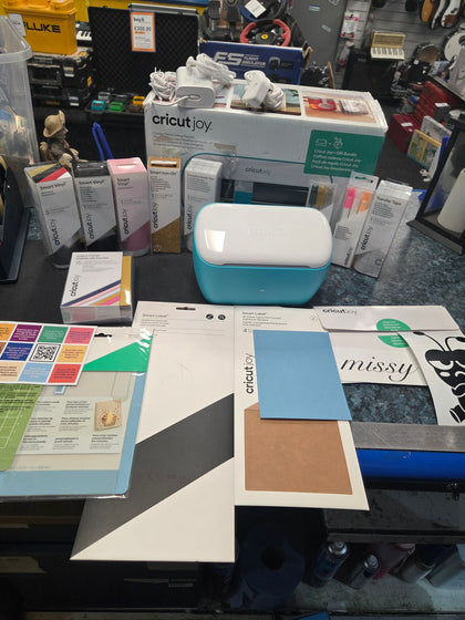 CRICUT JOY
