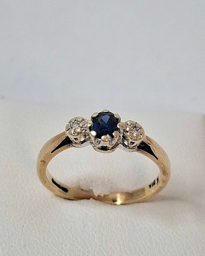 9 Carat Gold Ring Size N With Diamonds