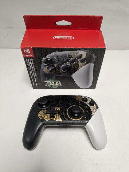 Nintendo Switch Pro Controller - Zelda: Tears of The Kingdom.