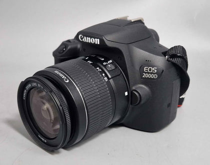 Canon EOS 2000D Black + 18-55mm III