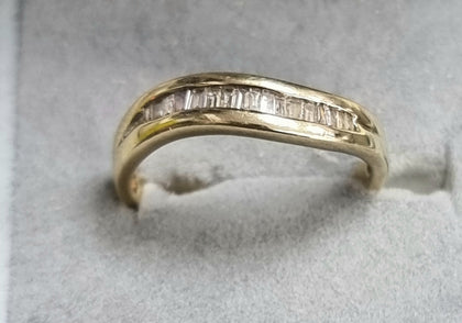 9ct Gold Diamond Ring Size P1/2