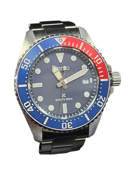 Seiko Prospex Men's Solar Diver's SNE595