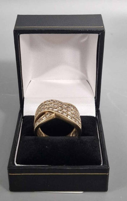 9ct GOLD RING 375 9.4G Size V