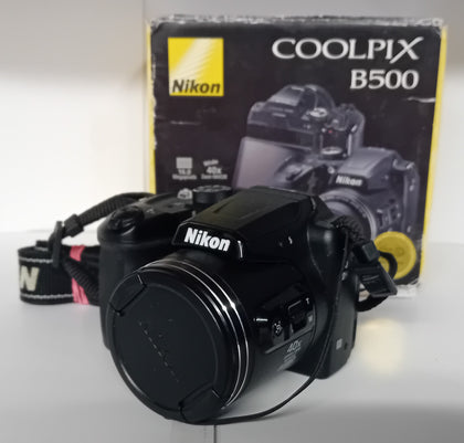 **BOXED*** NIKON B500 Coolpix **Digital Compact Camera** + Transfer / Charging Cable - Matte Black.