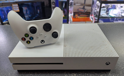 Xbox One S + Official Pad