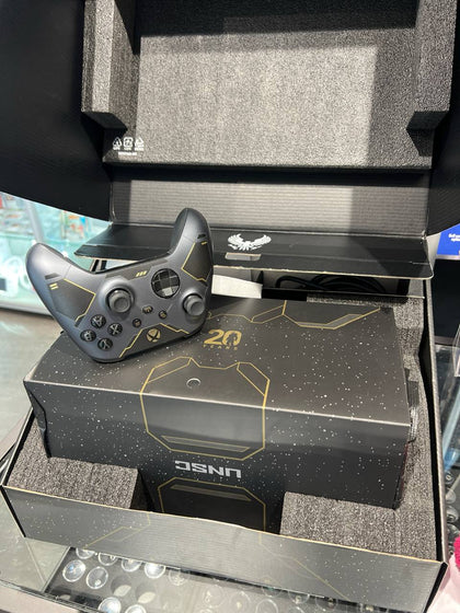 Xbox Series X Halo infinite Limited Edition 1TB Console + Controller (No Game)