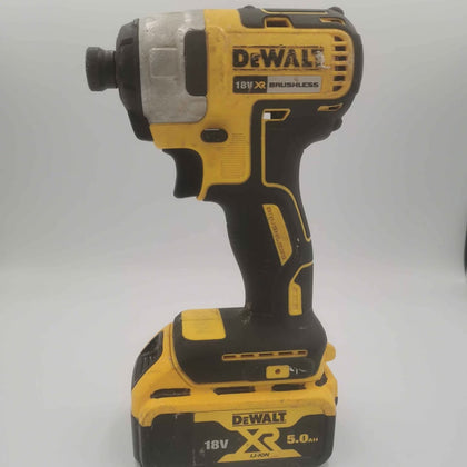 DEWALT DCF787N 18V Impact Wrench With 5.0ah Battery