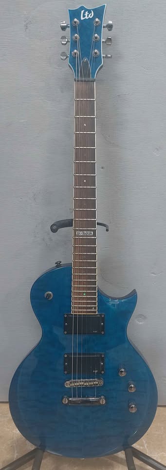 Esp Ltd EC-200QM sea blue guitar 24 frets electric