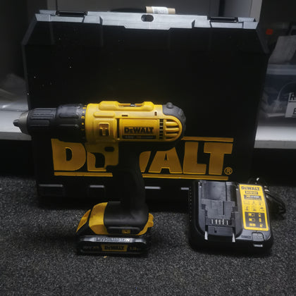 Dewalt Combi Drill, DCD776D2T 2AH Battery, With Charger and Case