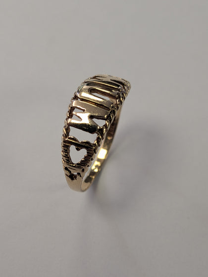 9ct Gold Mum Ring Size L