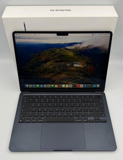 APPLE MACBOOK 15,12/M3(8-CPU 10-GPU), 8GB RAM, 256GB, 13”, BATTERY CAP 100%,STARLIGHT, BOXED