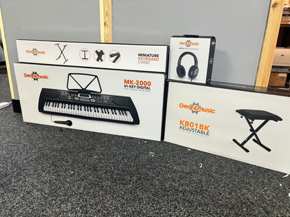 Gear4Music MK-2000 61 Key Digital Electric Keyboard/Stand/Bench/Headphones - NEW