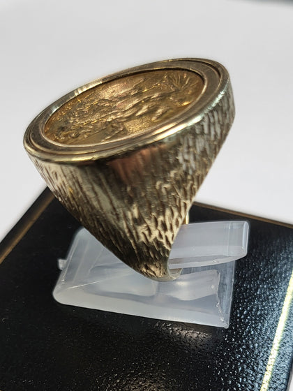 9ct Yellow Gold Mounted 1982 22ct Sovereign Ring - Size P - 15.99g total