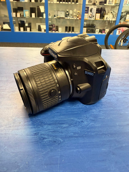 Nikon D3400 Black + AF-P DX 18-55mm