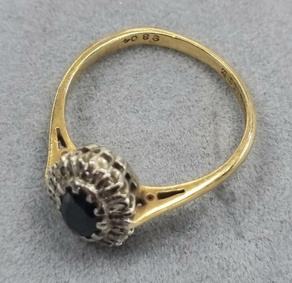 18ct Gold Diamond /Sapphire Ring  