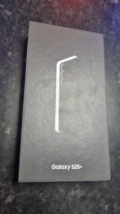Samsung Galaxy s25 Plus 12gb ram, 256gb Silver Shadow