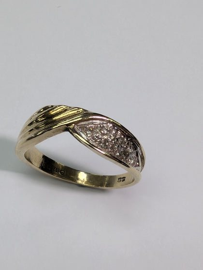 9CT GOLD DIAMOND RING PRESTON STORE
