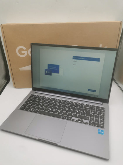 Samsung Book 4 NP750XGJ/i3-1315U/8GB Ram/256GB SSD/15