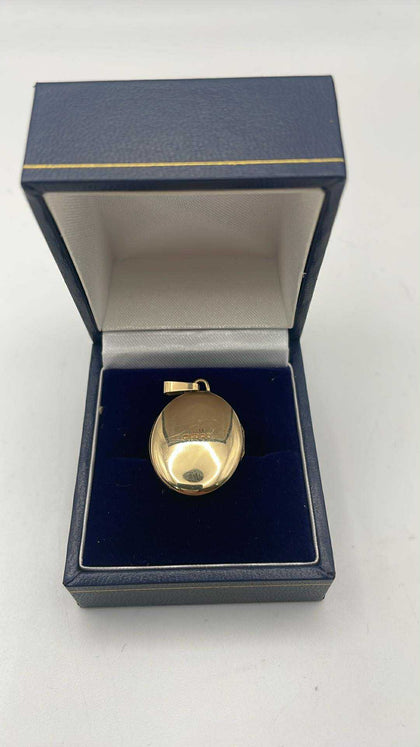 9ct locket