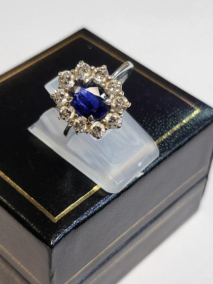 18ct White Gold Ring with Blue and Clear Stones - Size I/J - 5.4G total