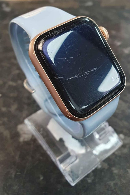 Apple Watch SE (GPS + Cellular, 40mm) - Gold Aluminium Case
