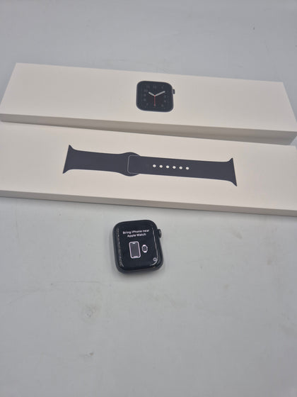 Apple Watch SE 1st Gen (2020) Boxed