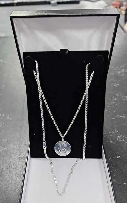 NEW SILVER CHAIN WITH MOTIF ON IT, (925) LENGTH 26